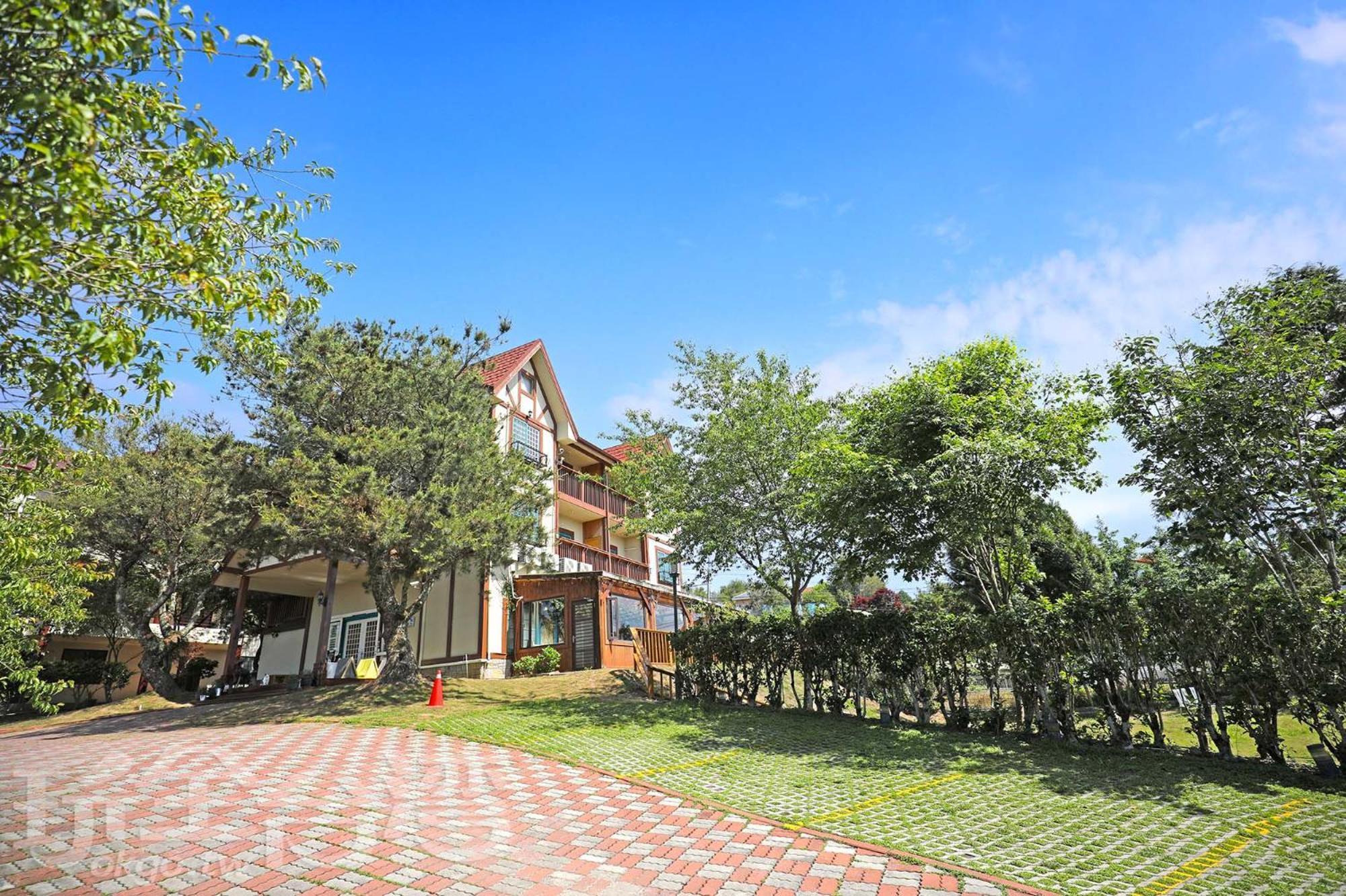 清境 百里莊園 Baili Manor Cing Jing Lägenhet Renai Exteriör bild